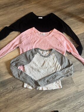 Aritzia Long Sleeve Tops Trio in Black, Pink, and Gray